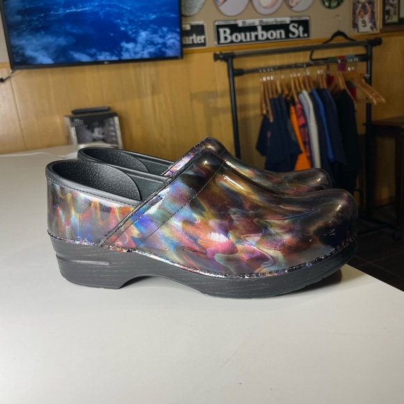 Dansko Professional Leather Clogs in Fashion Colors size 41 10.5 woman’s rainbow - Picture 1 of 8